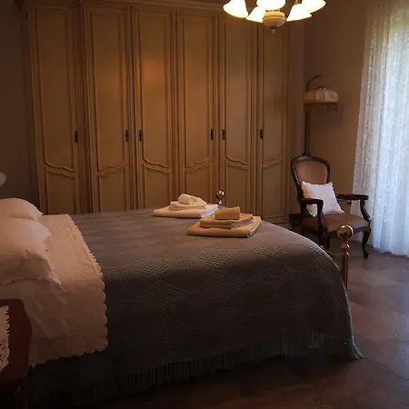 La Collina Dorata Bed & Breakfast 3*