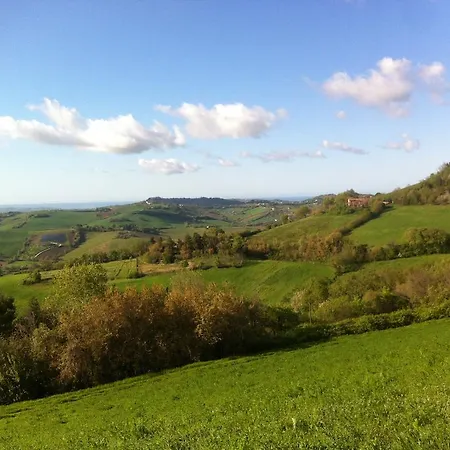 Bed & Breakfast La Collina Dorata 3*